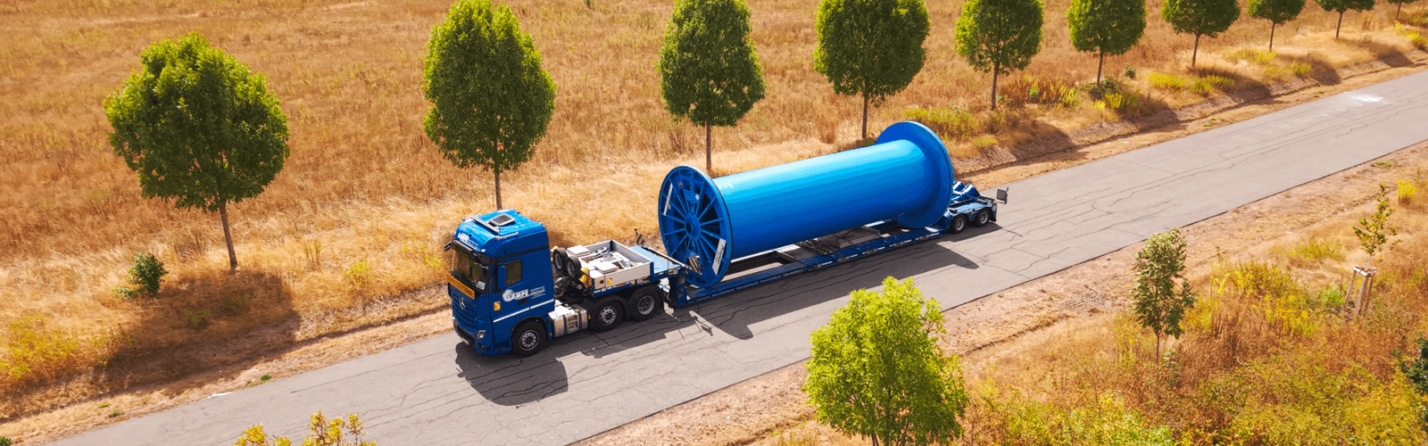Lowbed business with cable drums