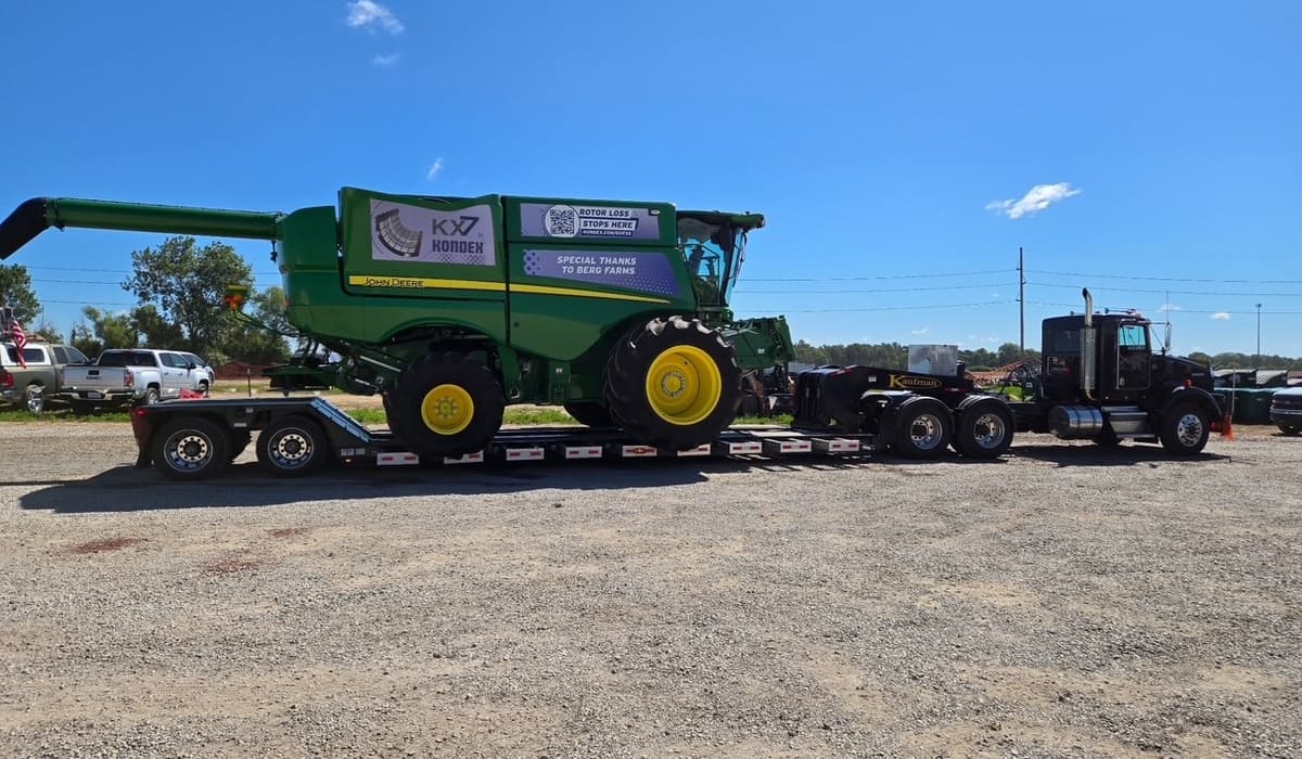 35 Ton Detachable Gooseneck Ag Trailer - 30' Well trailer