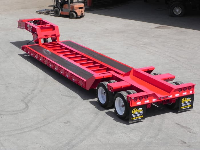 RG-35 • 35 Ton Removable Gooseneck Series trailer