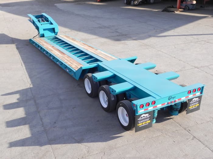 NGB-60 • 60 Ton Non-Ground Bearing, Removable Gooseneck trailer