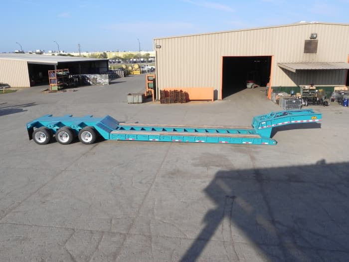 NGB-60 • 60 Ton Non-Ground Bearing, Removable Gooseneck trailer