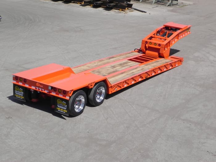 NGB-40 • 40 Ton Non-Ground Bearing, Removable Gooseneck trailer