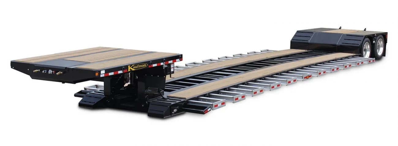 35 Ton Detachable Gooseneck Ag Trailer - 33'6" Well and Deck on Neck trailer