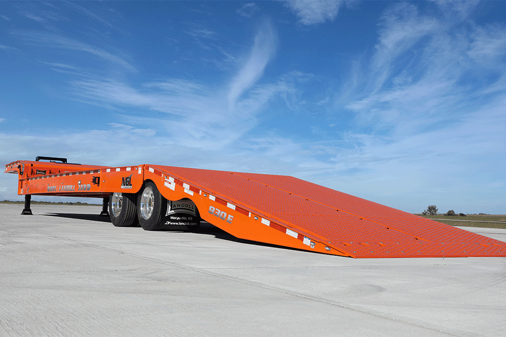 930E Traveling Tail Trailer trailer