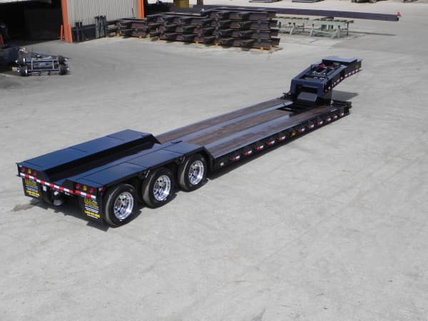 NGB-52 • 52 Ton Non-Ground Bearing, Removable Gooseneck trailer