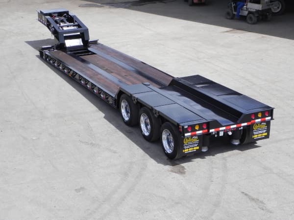NGB-52 • 52 Ton Non-Ground Bearing, Removable Gooseneck trailer