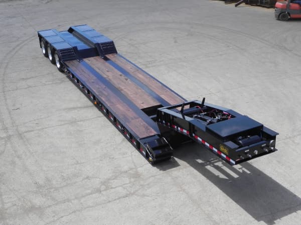 NGB-52 • 52 Ton Non-Ground Bearing, Removable Gooseneck trailer