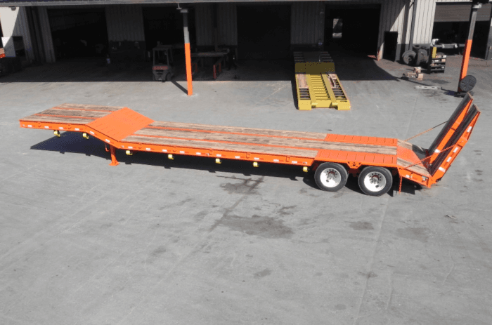RN-35 • 35 Ton Full Width Neck trailer